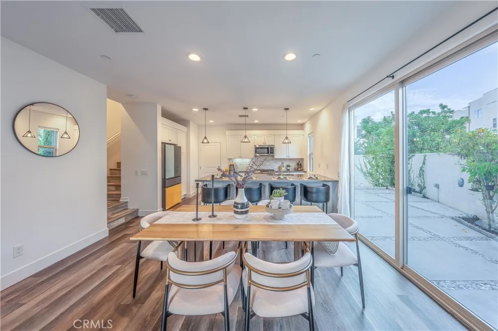 177 Frame Irvine, CA 92618