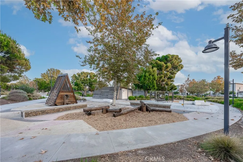 177 Frame Irvine, CA 92618