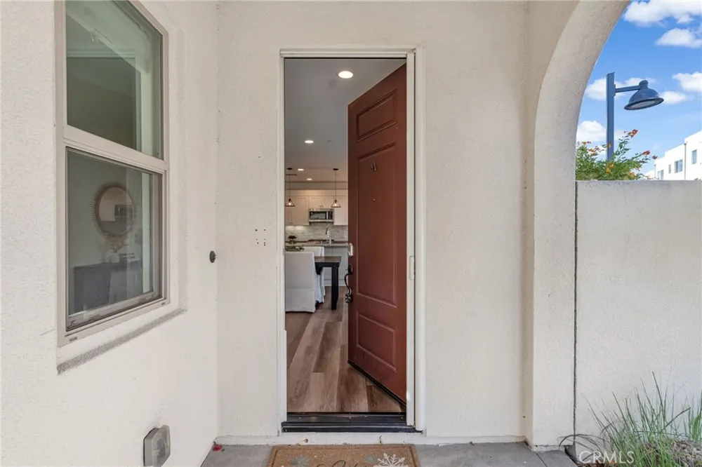 177 Frame Irvine, CA 92618