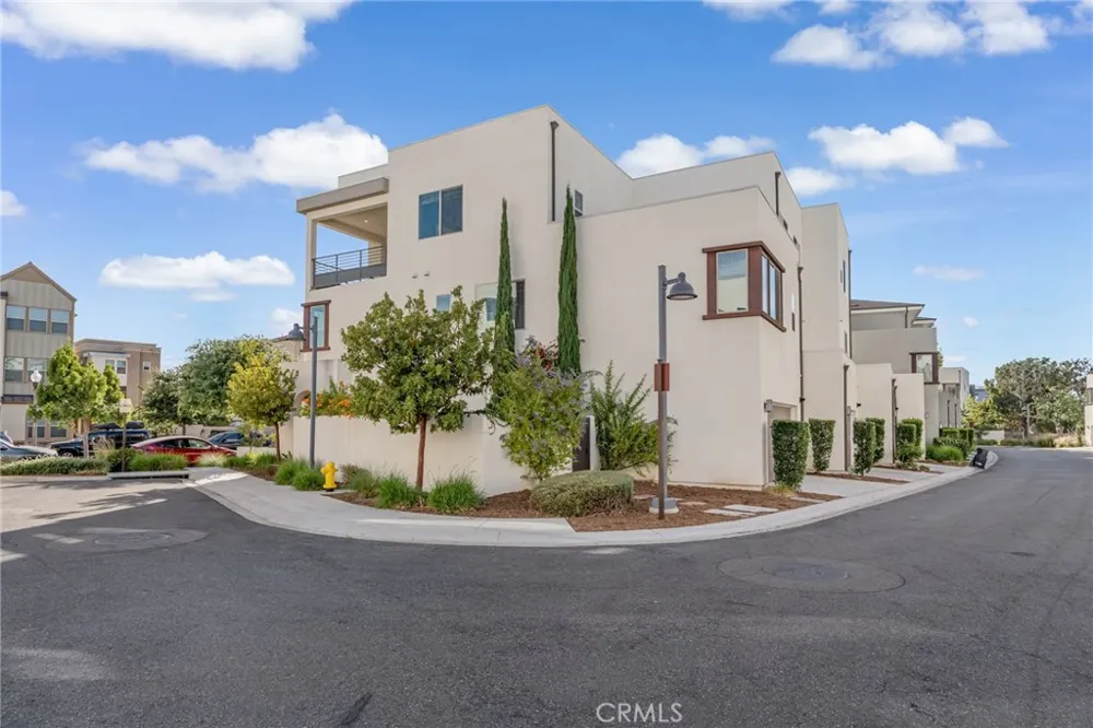 177 Frame Irvine, CA 92618