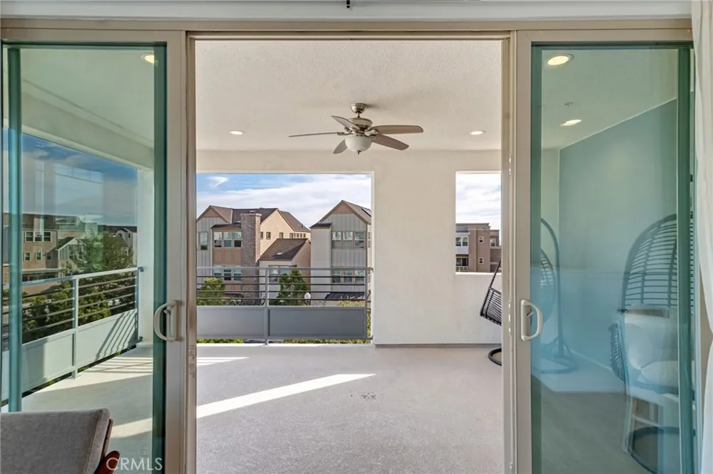 177 Frame Irvine, CA 92618