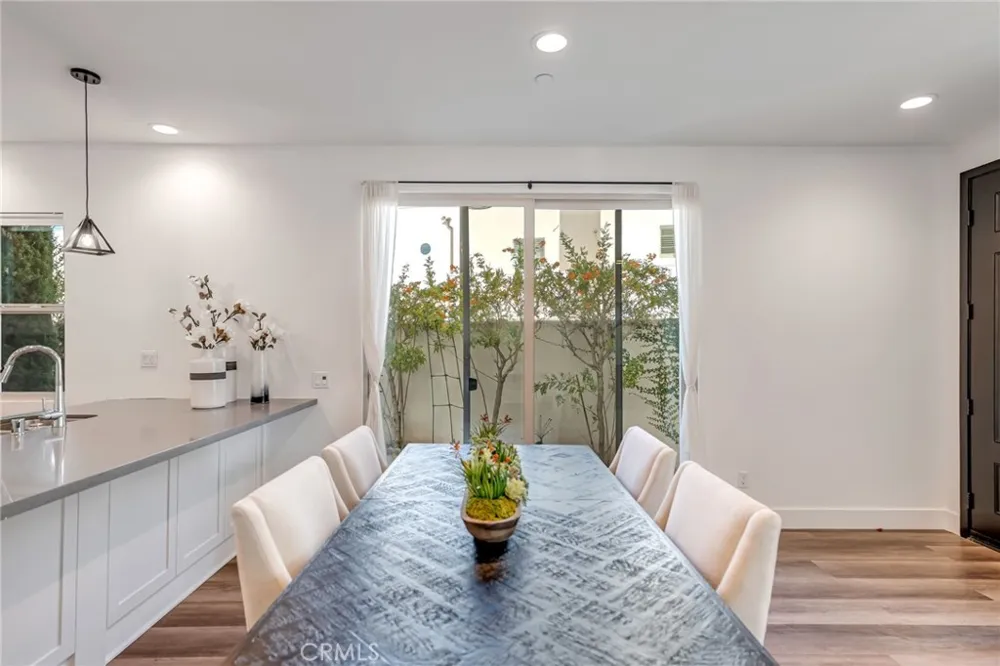 177 Frame Irvine, CA 92618