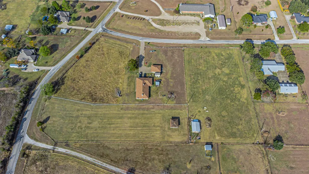 2121 Rock Creek Road Crowley, TX 76036