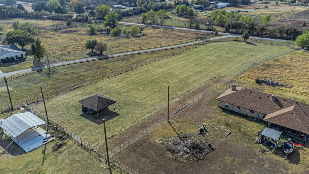 2121 Rock Creek Road Crowley, TX 76036