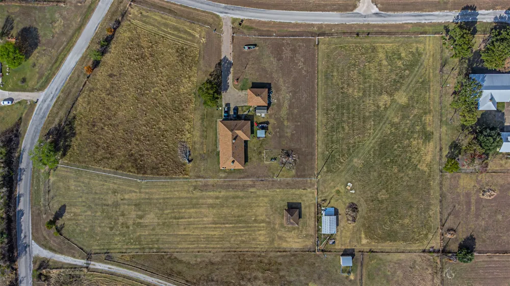 2121 Rock Creek Road Crowley, TX 76036