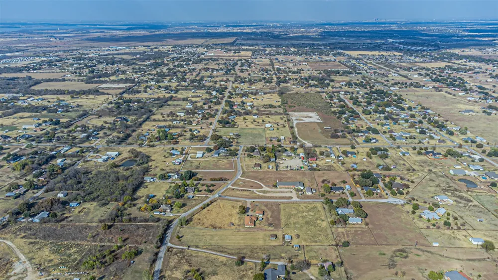 2121 Rock Creek Road Crowley, TX 76036