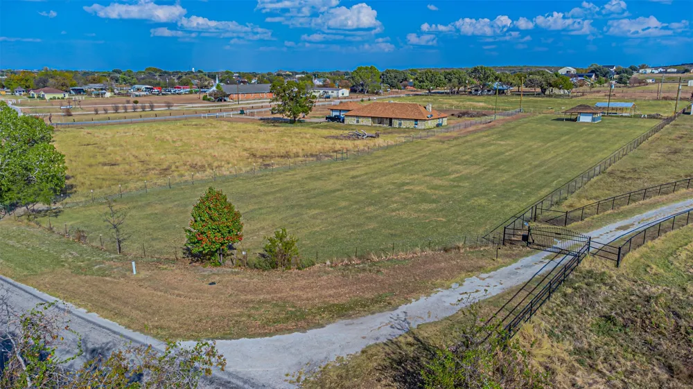 2121 Rock Creek Road Crowley, TX 76036