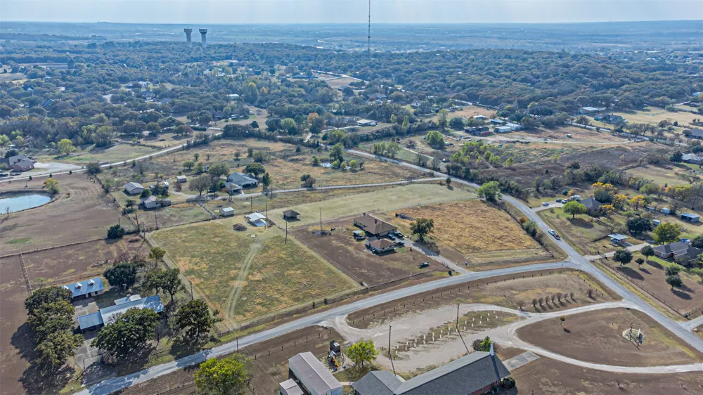 2121 Rock Creek Road Crowley, TX 76036