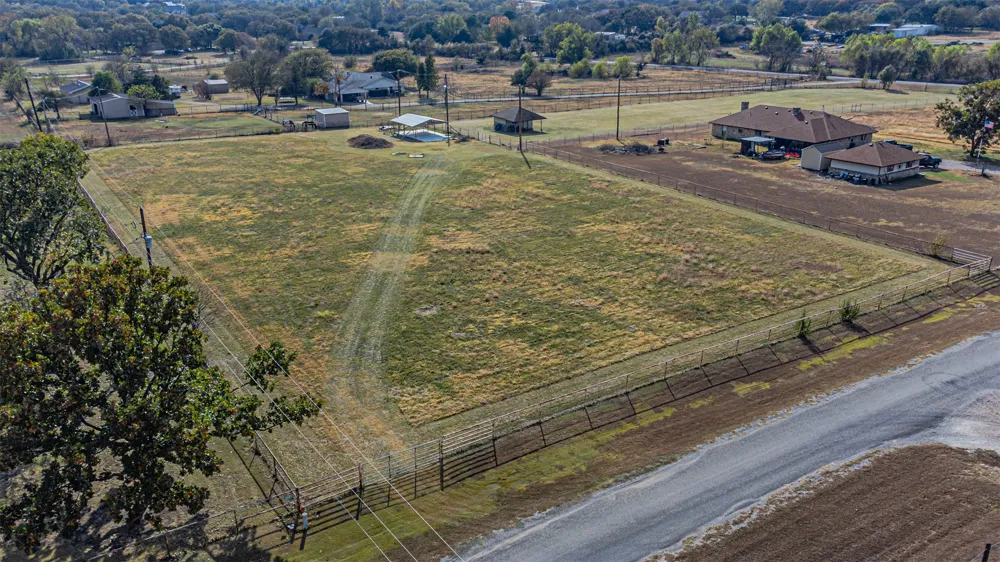 2121 Rock Creek Road Crowley, TX 76036