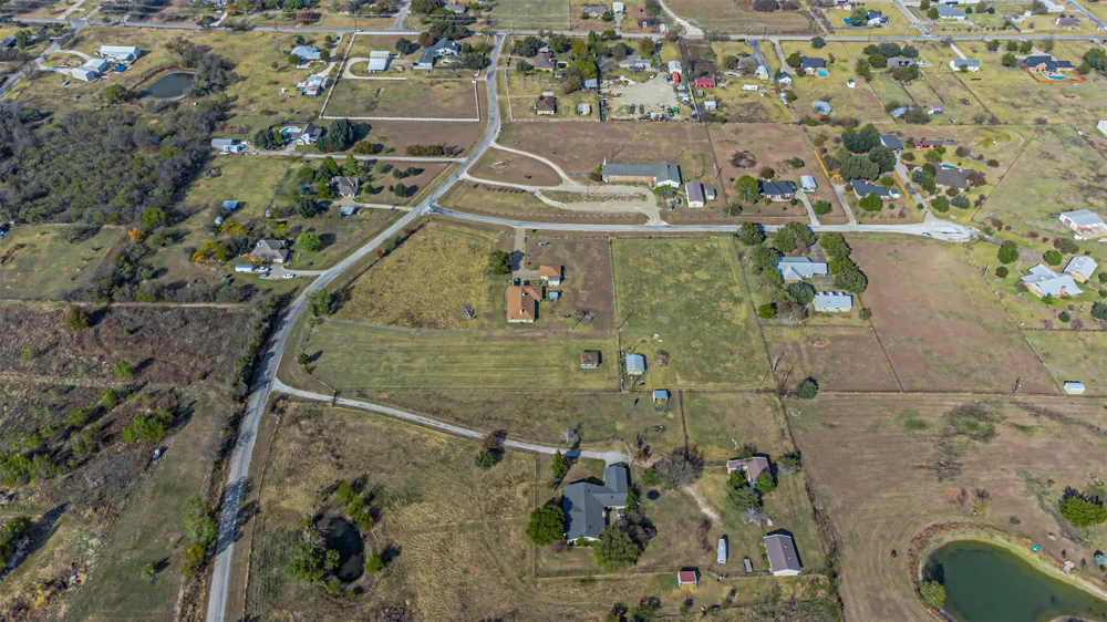 2121 Rock Creek Road Crowley, TX 76036