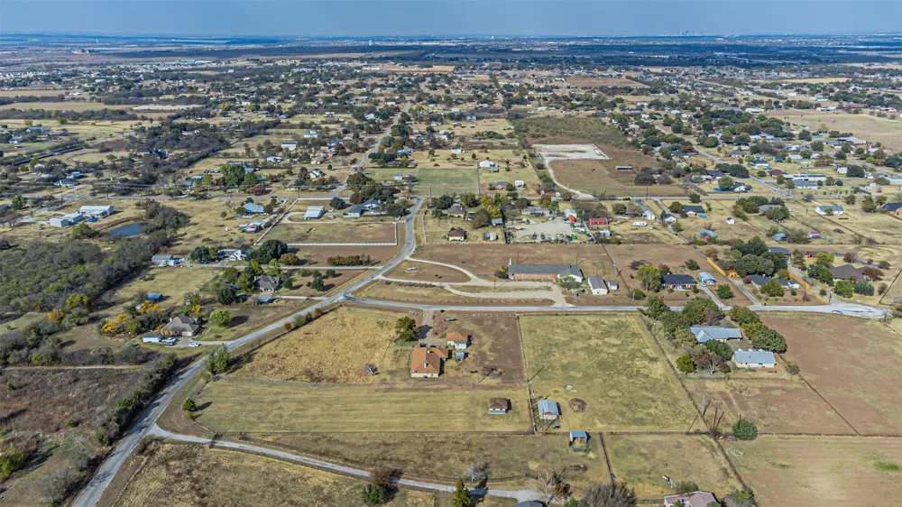 2121 Rock Creek Road Crowley, TX 76036