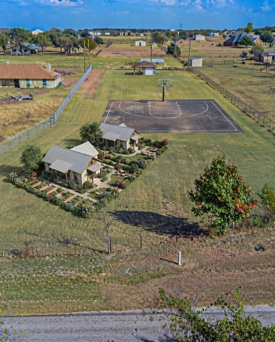 2121 Rock Creek Road Crowley, TX 76036