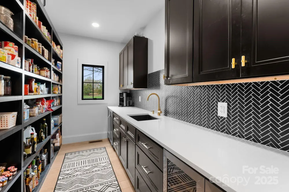 1575 Shinnville Road Cleveland, NC 27013