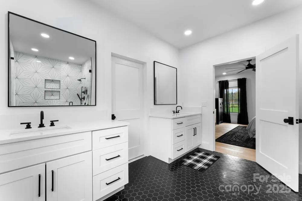 1575 Shinnville Road Cleveland, NC 27013