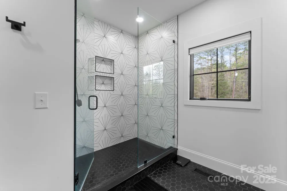 1565 Shinnville Road Cleveland, NC 27013