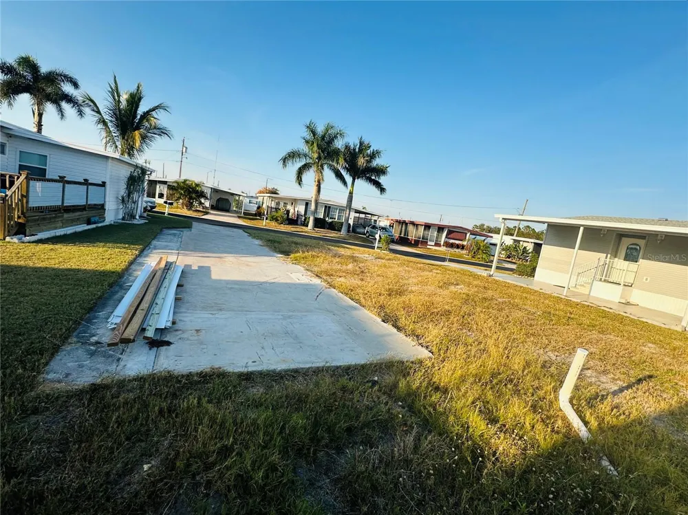 522 CENTRE STREET Palmetto, FL 34221