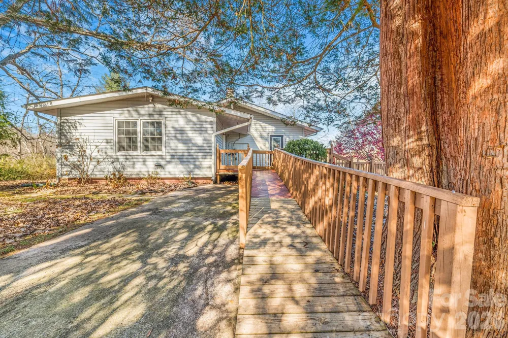 107 Woodland Church Road Clyde, NC 28721