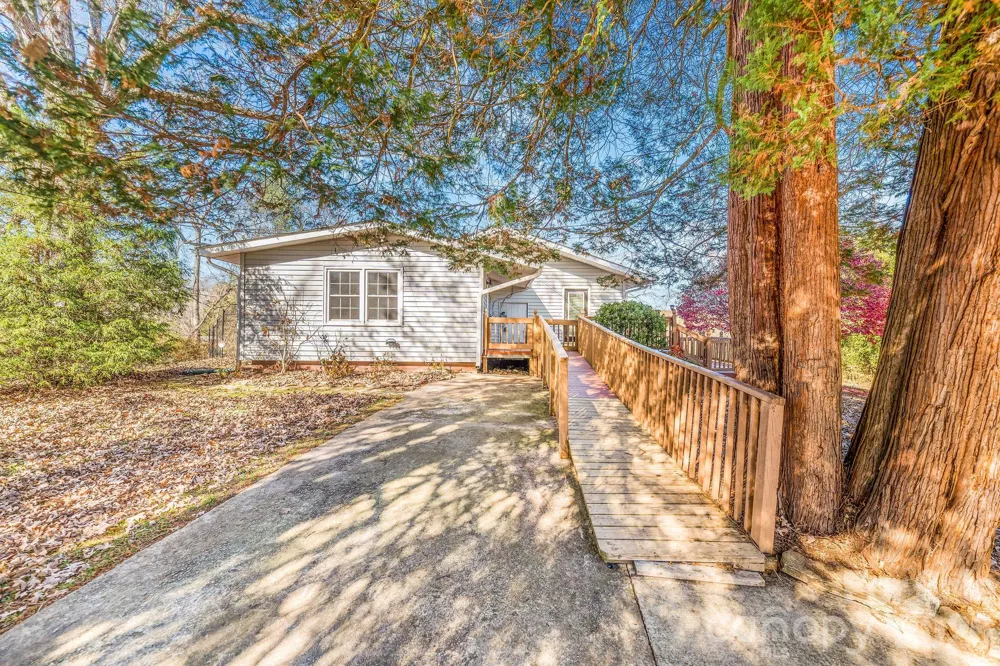 107 Woodland Church Road Clyde, NC 28721