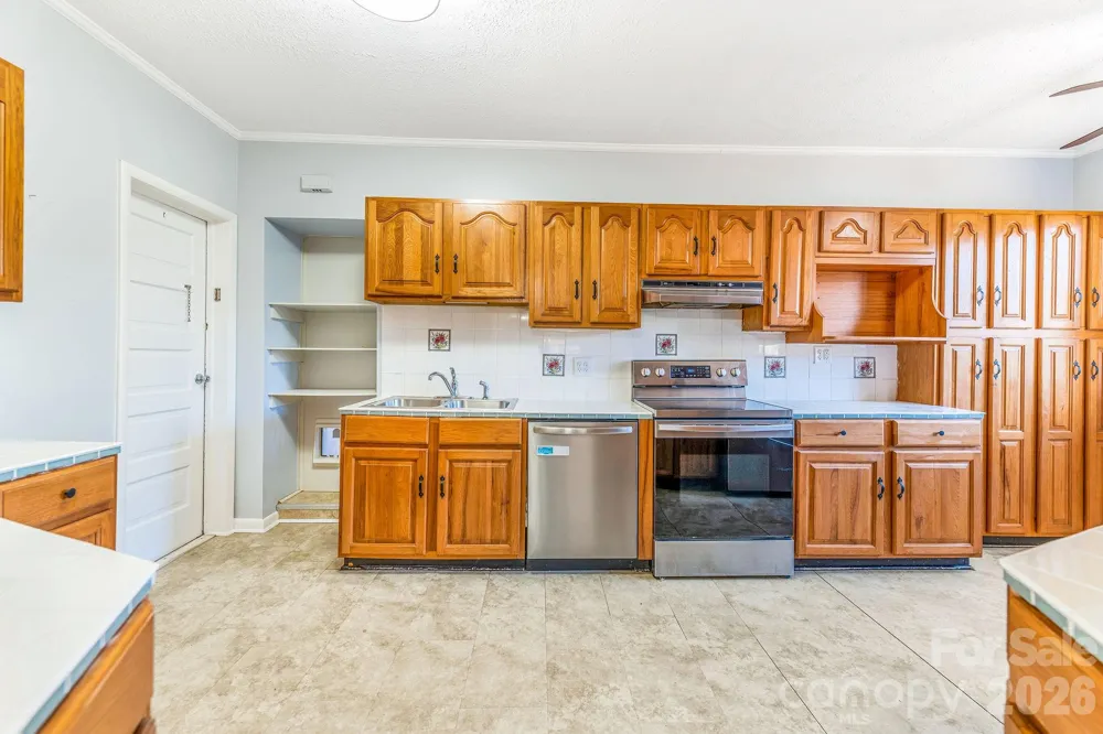 107 Woodland Church Road Clyde, NC 28721