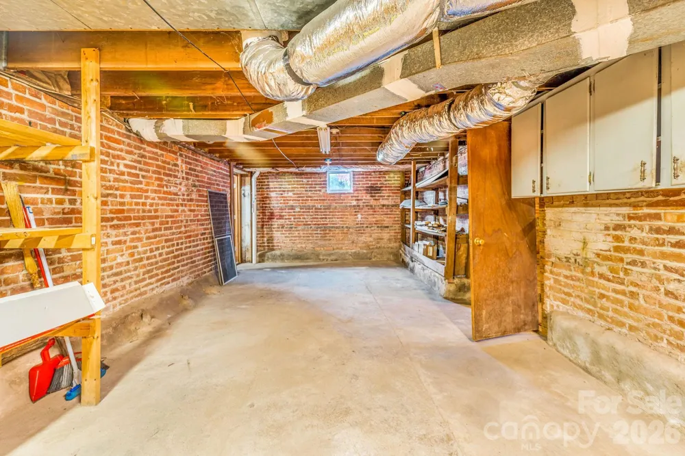 107 Woodland Church Road Clyde, NC 28721