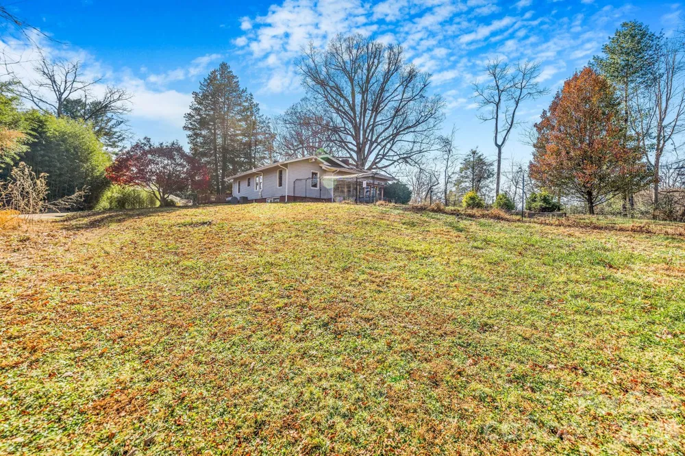 107 Woodland Church Road Clyde, NC 28721