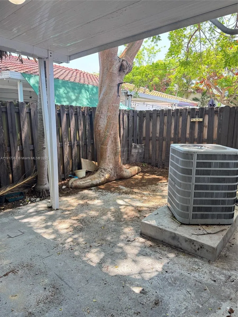 8419 SW 209th St Cutler Bay, FL 33189