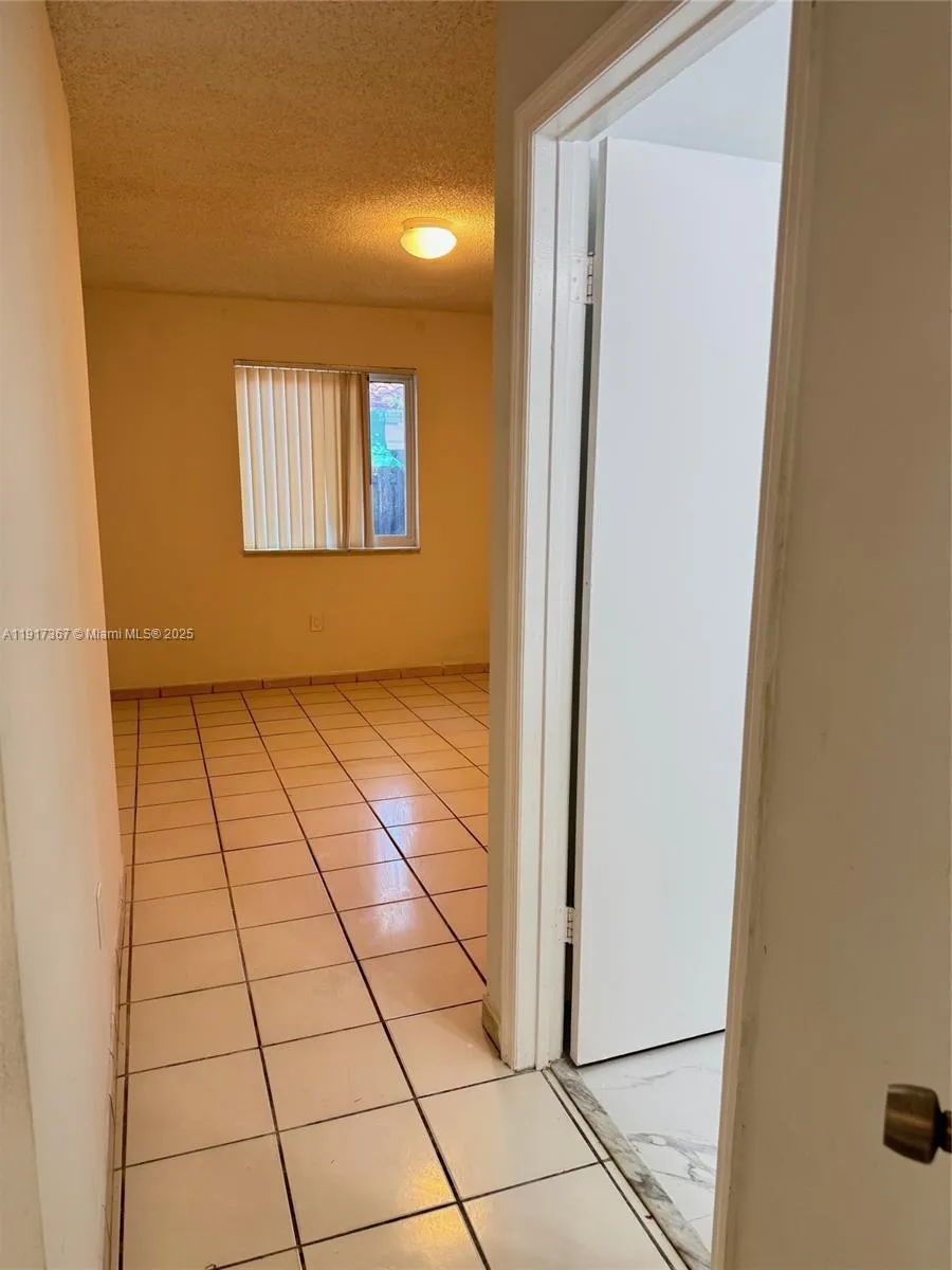 8419 SW 209th St Cutler Bay, FL 33189