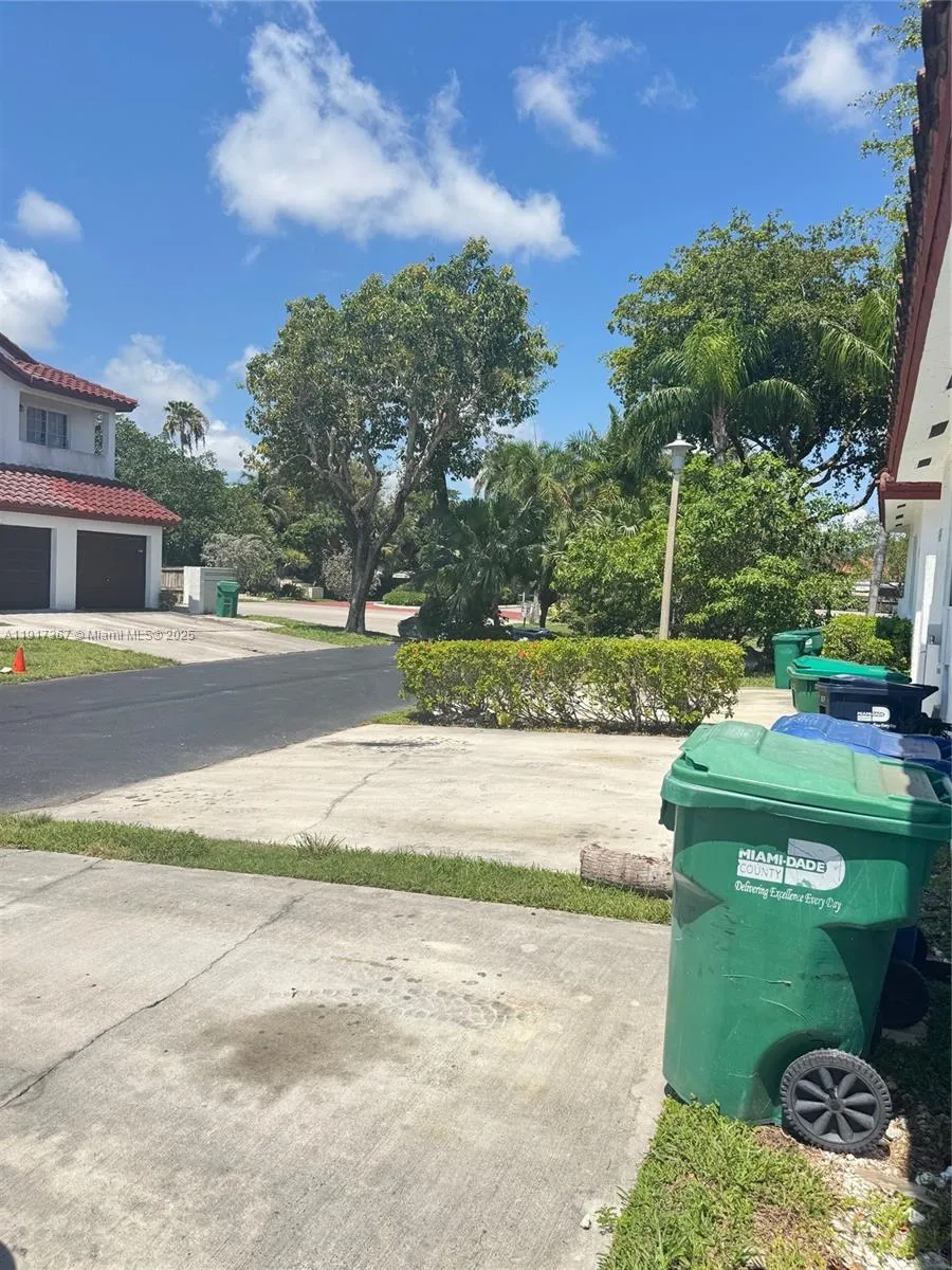 8419 SW 209th St Cutler Bay, FL 33189