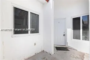 8419 SW 209th St Cutler Bay, FL 33189