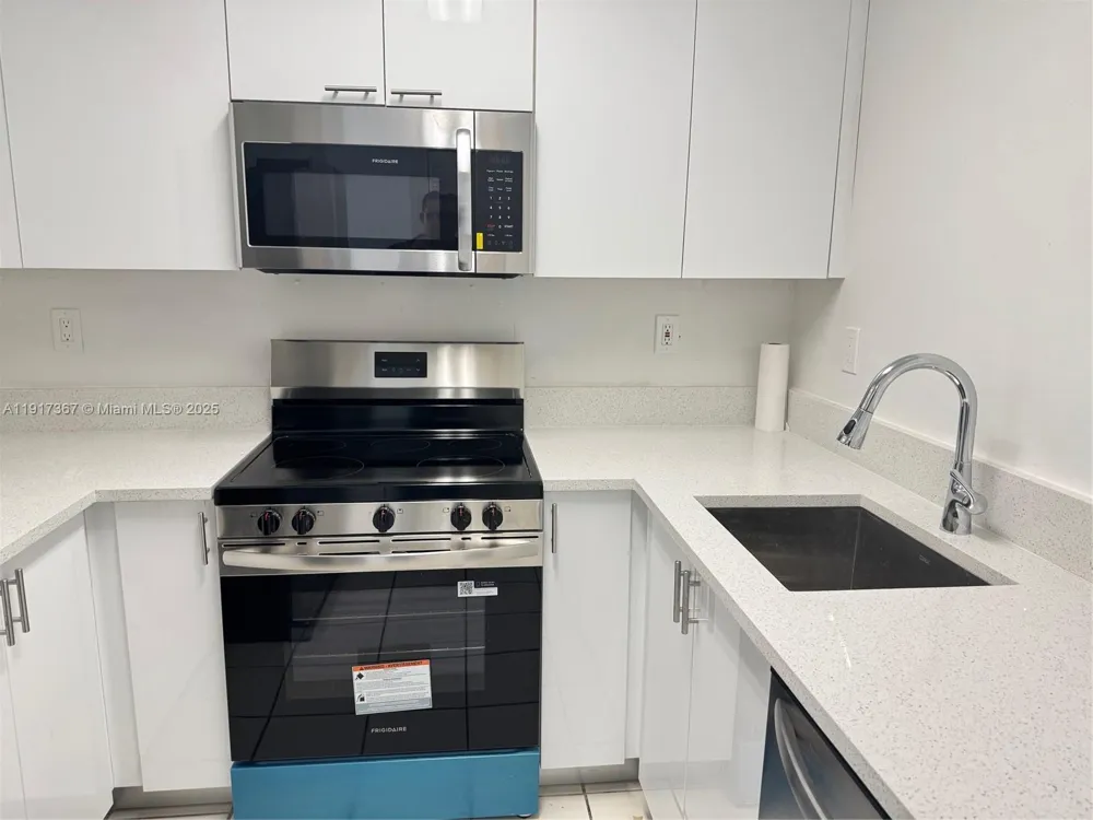 8419 SW 209th St Cutler Bay, FL 33189
