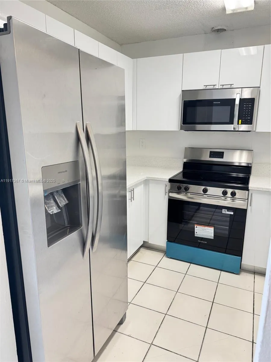 8419 SW 209th St Cutler Bay, FL 33189