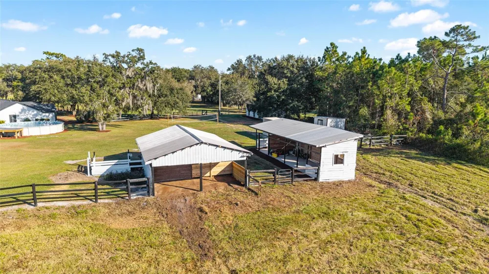 10310 GOPHER ROAD Howey In The Hills, FL 34737