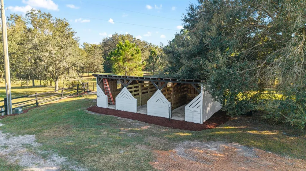 10310 GOPHER ROAD Howey In The Hills, FL 34737