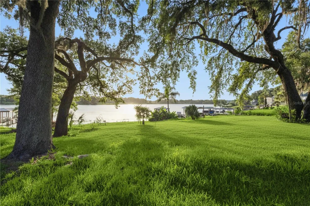 E CROOKED LAKE DRIVE Eustis, FL 32726