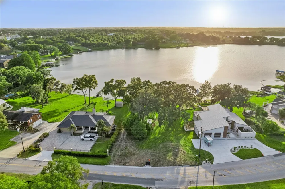 E CROOKED LAKE DRIVE Eustis, FL 32726