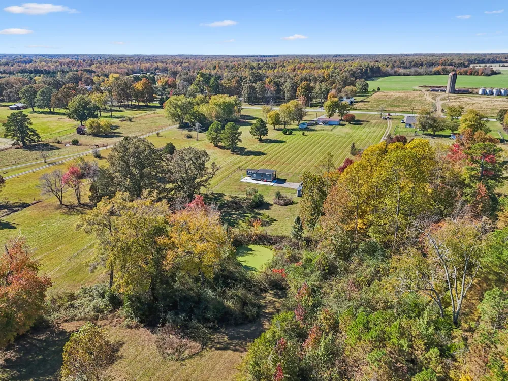 10849 Jim Cummings Hwy Bradyville, TN 37026