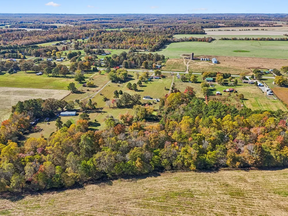 10849 Jim Cummings Hwy Bradyville, TN 37026
