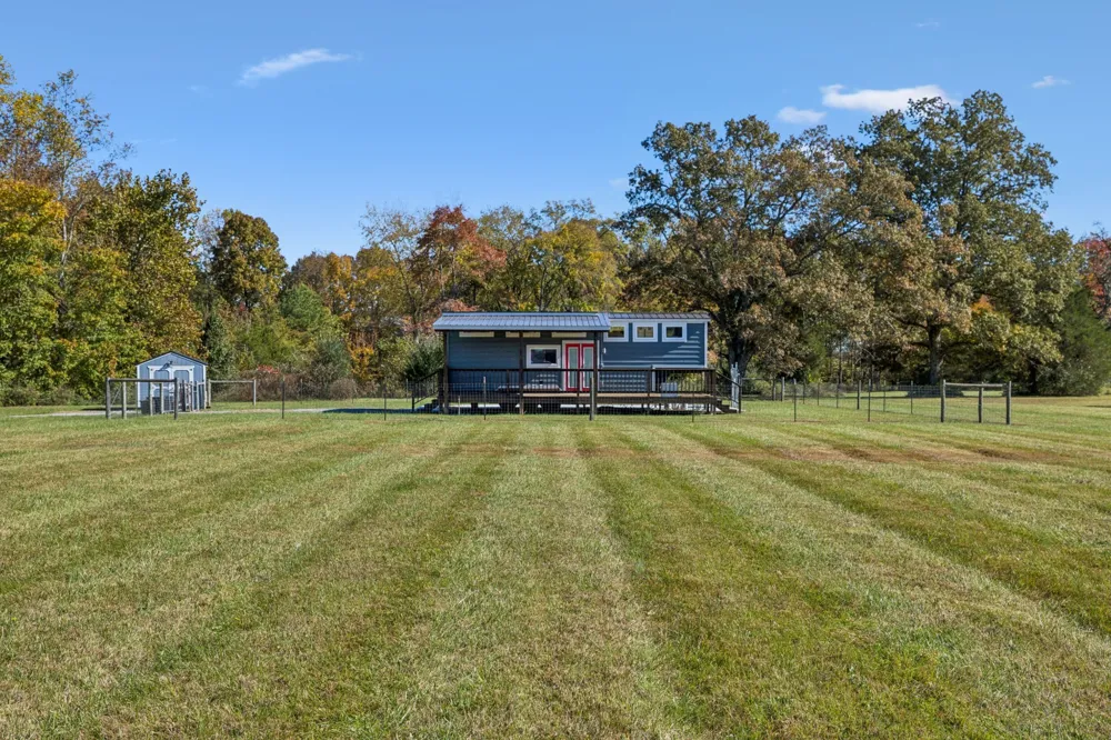 10849 Jim Cummings Hwy Bradyville, TN 37026