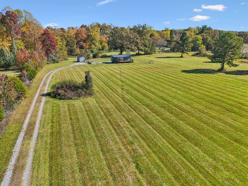10849 Jim Cummings Hwy Bradyville, TN 37026