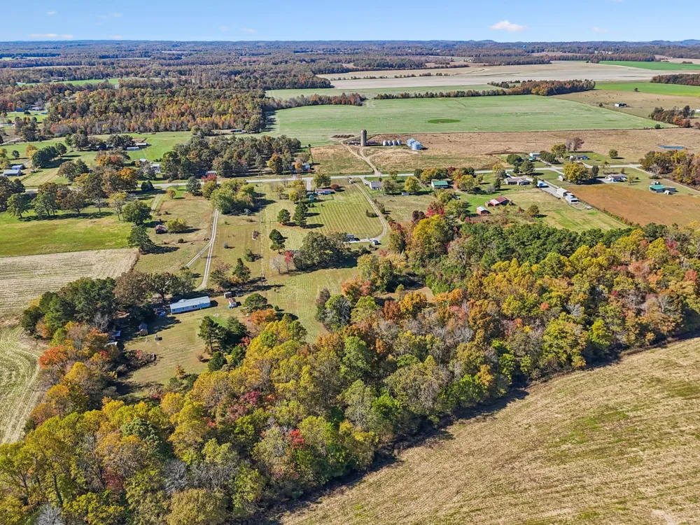 10849 Jim Cummings Hwy Bradyville, TN 37026