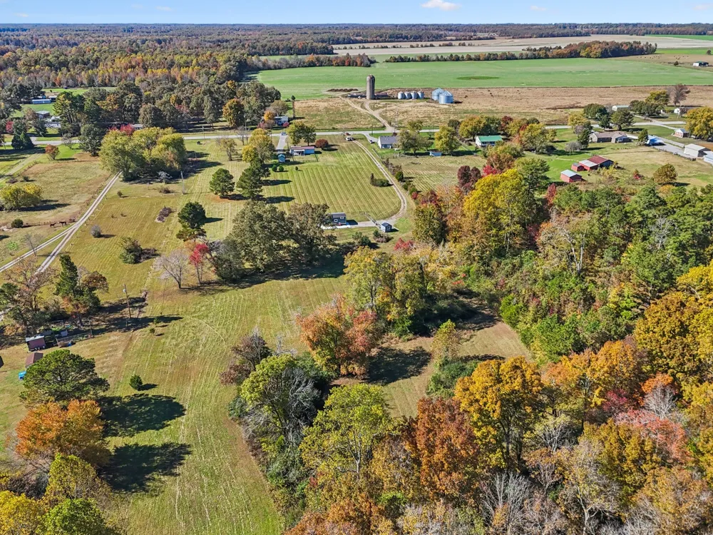 10849 Jim Cummings Hwy Bradyville, TN 37026