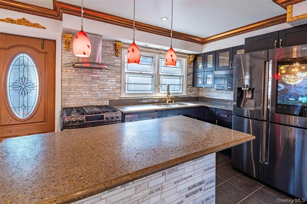 244-19 Grand Central Parkway Douglaston, NY 11362