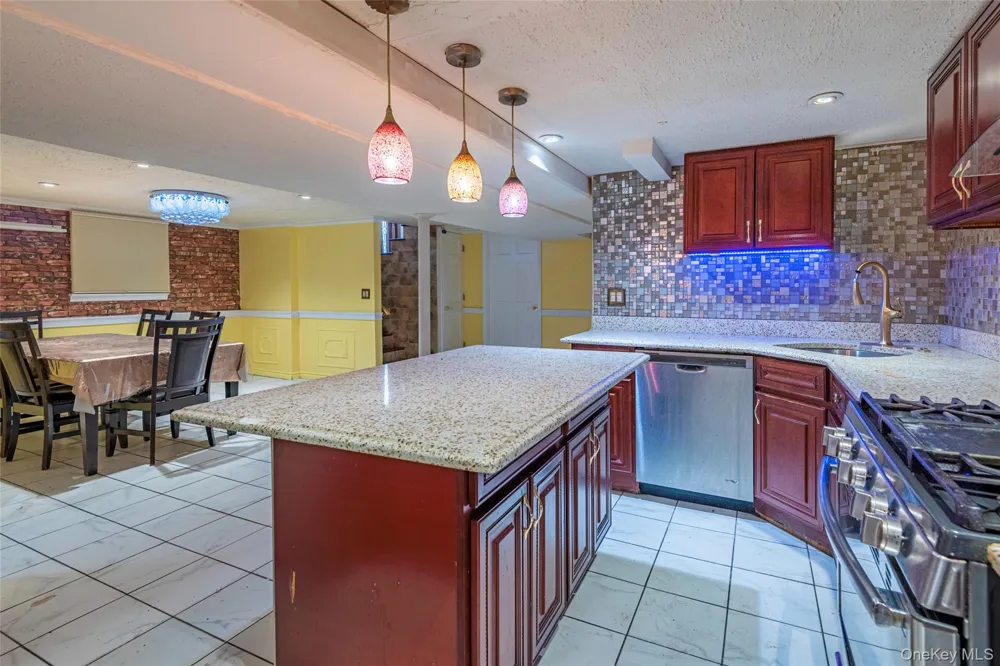 244-19 Grand Central Parkway Douglaston, NY 11362