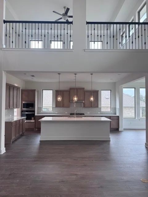 1802 Crimson Sunset Drive Georgetown, TX 78628