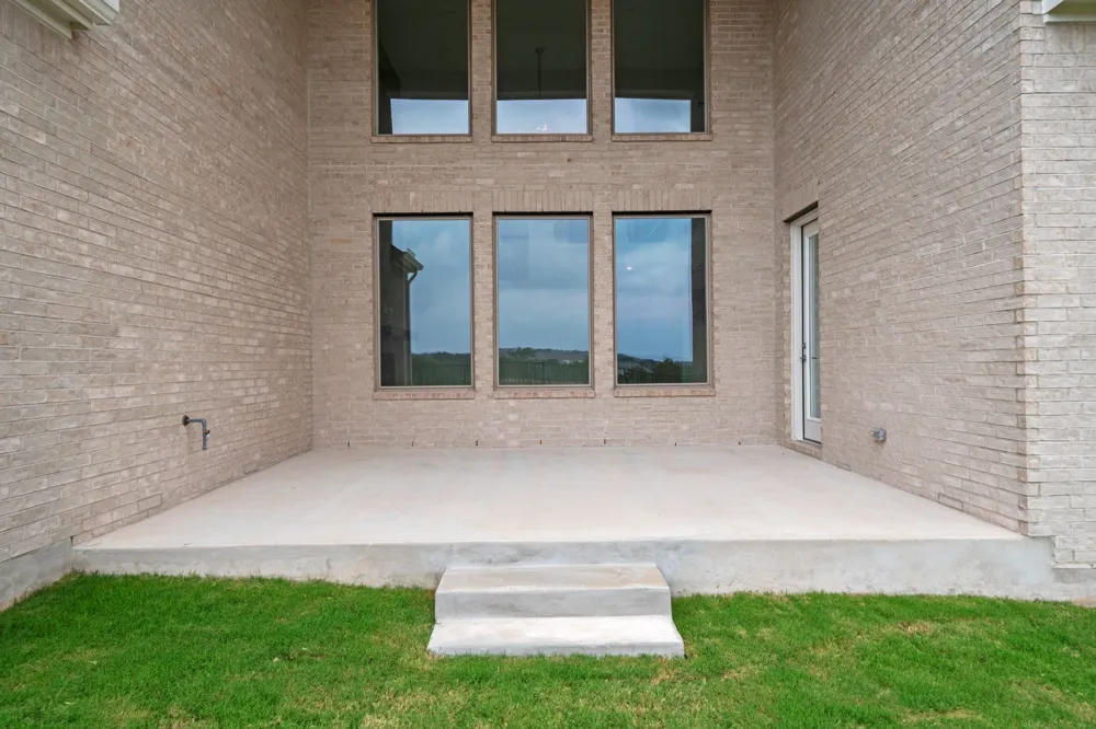 1802 Crimson Sunset Drive Georgetown, TX 78628
