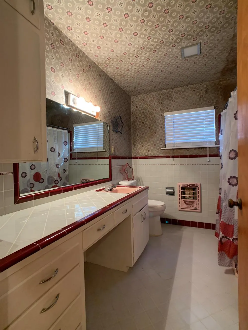 519 W Commerce Buffalo, TX 75831