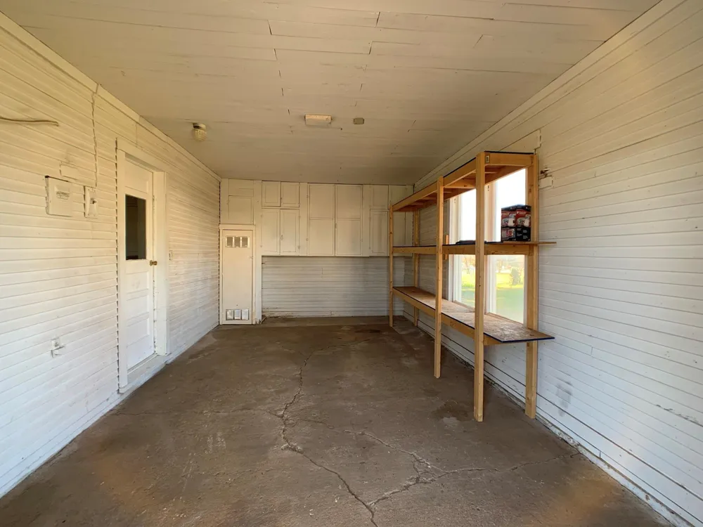 519 W Commerce Buffalo, TX 75831