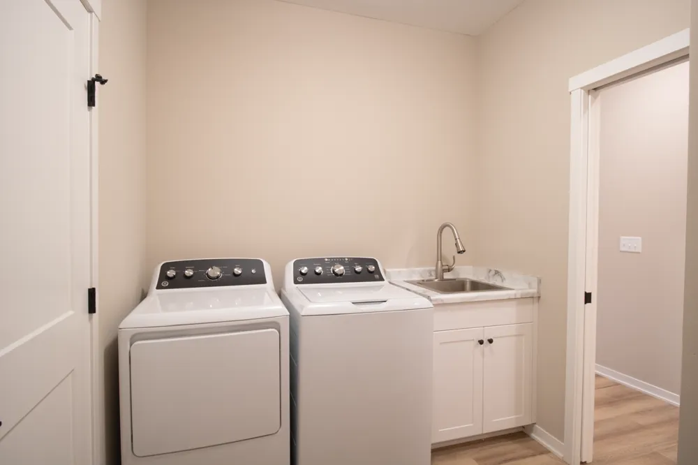 870 Bucknell Lane SE Stewartville, MN 55976