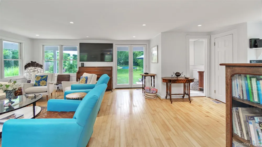9 Ocame Avenue Westhampton Beach, NY 11978