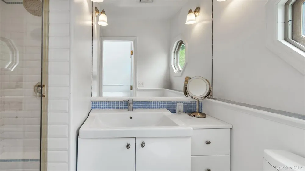 9 Ocame Avenue Westhampton Beach, NY 11978